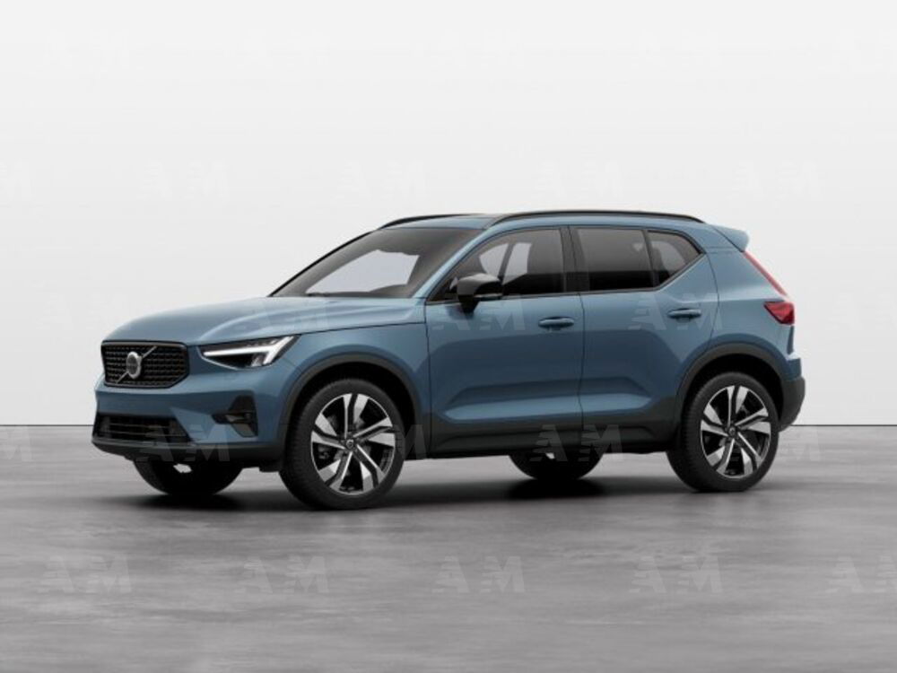 Volvo XC40 nuova a Modena (2)