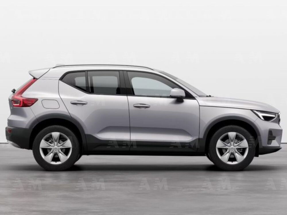 Volvo XC40 nuova a Modena (6)