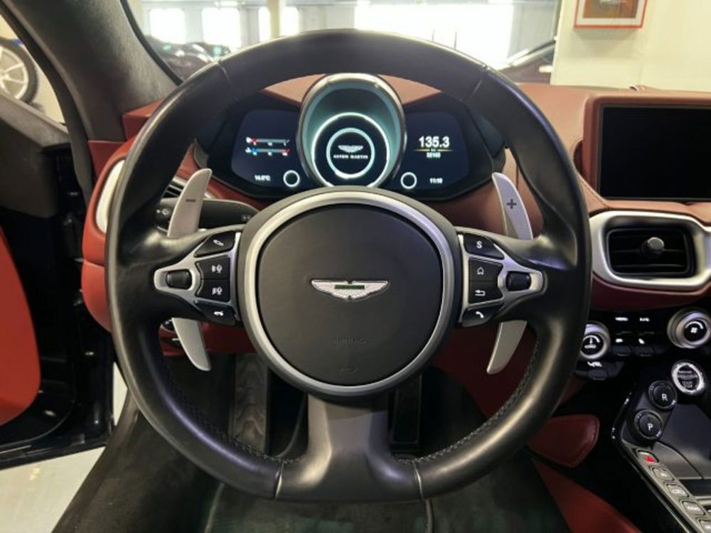 Aston Martin Vantage usata a Brescia (13)