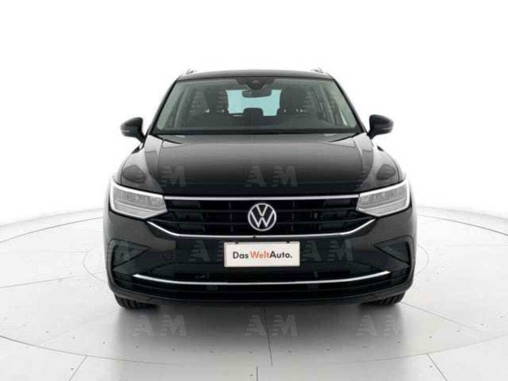 Volkswagen Tiguan 2.0 TDI 150 CV SCR DSG Life del 2021 usata a Padova (2)