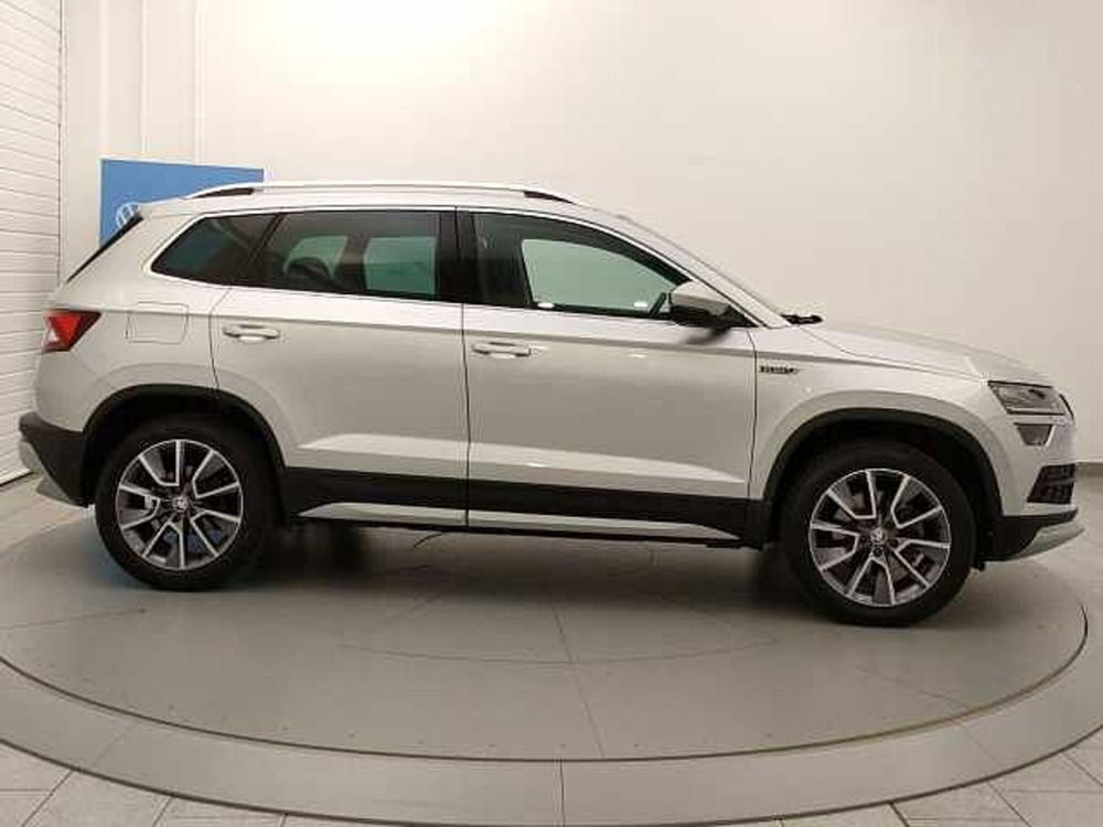 Skoda Karoq 2.0 TDI SCR 4x4 DSG Scout  del 2021 usata a Busto Arsizio (3)