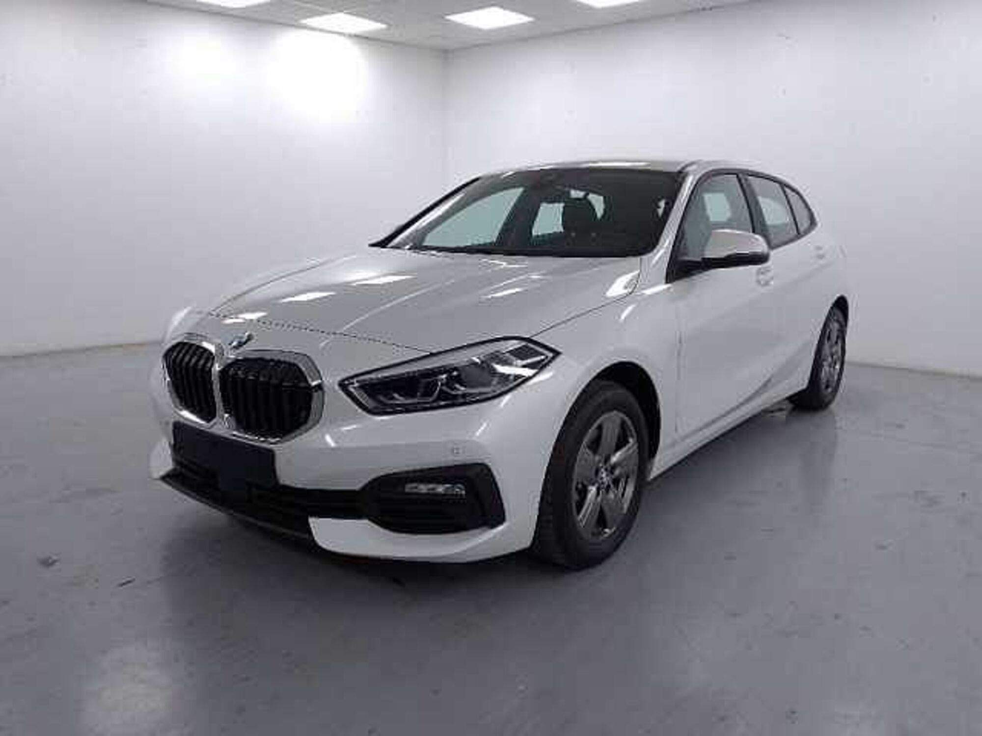 BMW Serie 1 118i Business Advantage 136cv auto del 2022 usata a Cuneo