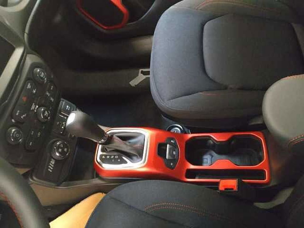 Jeep Renegade nuova a Cuneo (17)