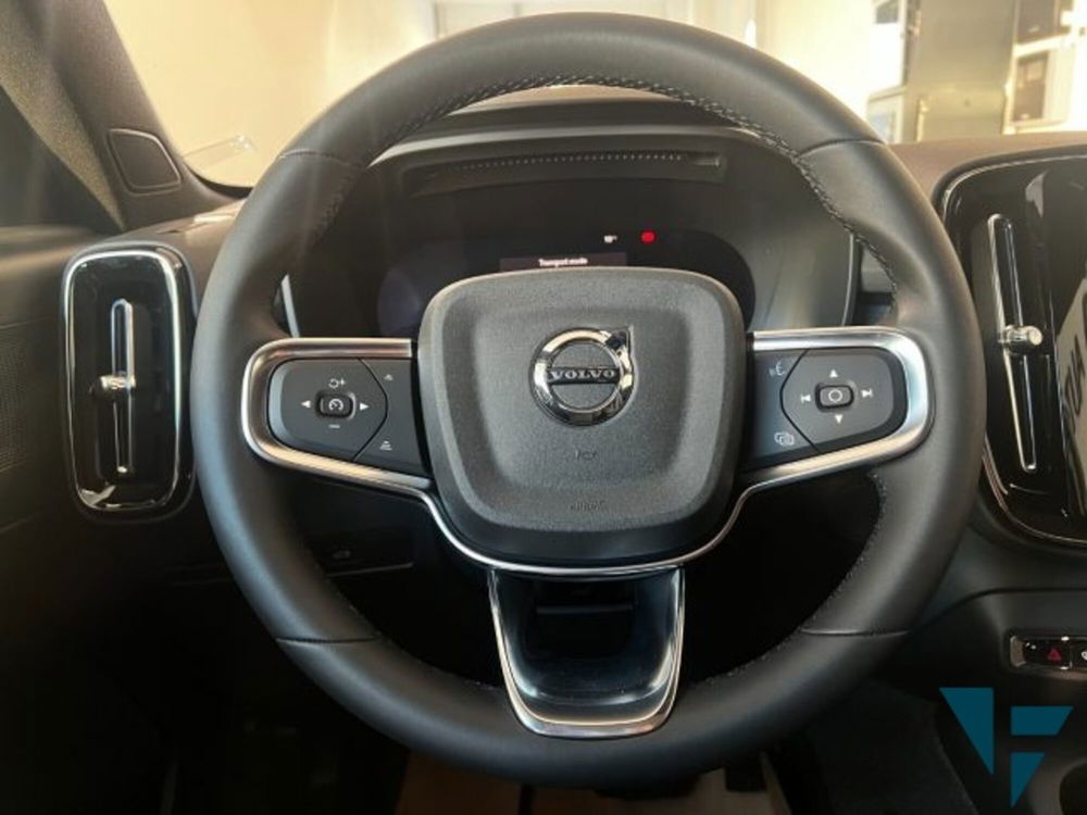 Volvo C40 nuova a Udine (13)