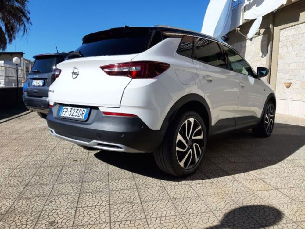 Opel Grandland X usata a Catania (7)