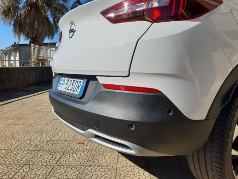 Opel Grandland X usata a Catania (8)