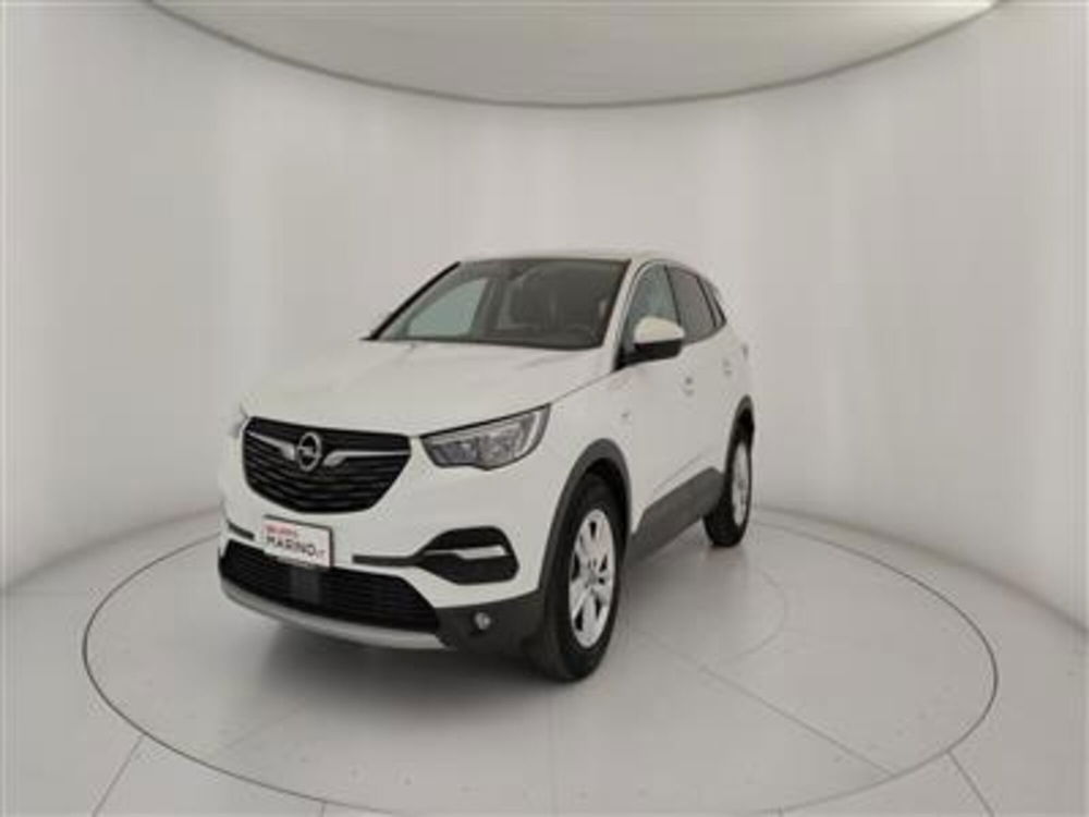 Opel Grandland X 1.5 diesel Ecotec Start&Stop Innovation del 2019 usata a Bari