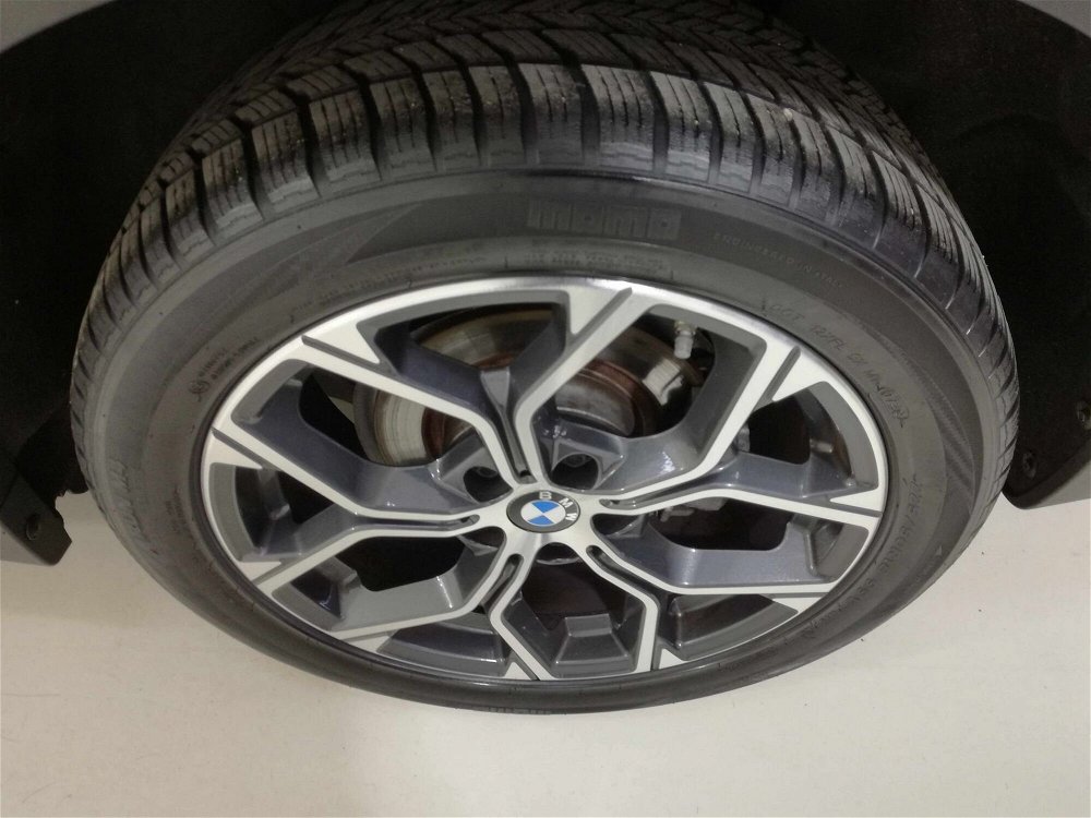 BMW X1 sDrive18i xLine  del 2020 usata a Salerno (4)