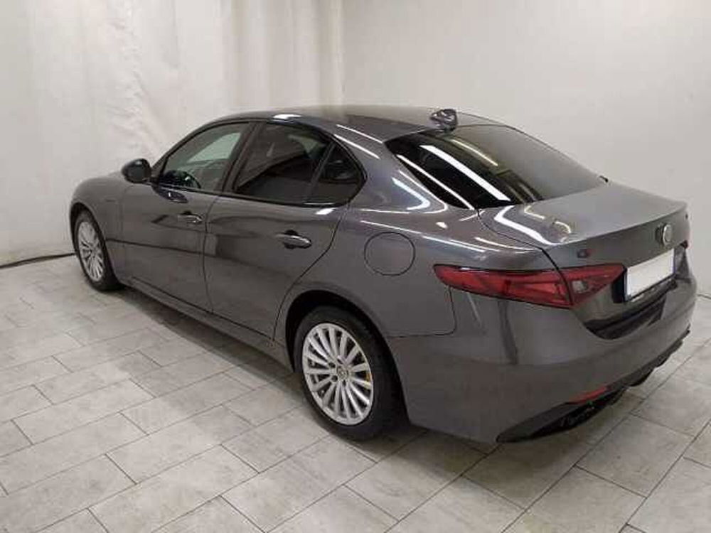 Alfa Romeo Giulia usata a Cuneo (6)