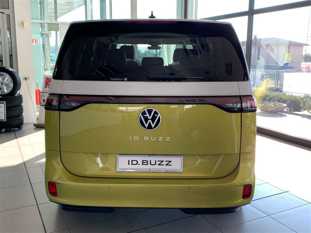 Volkswagen ID.Buzz 77 kWh Pro nuova a Padova (5)