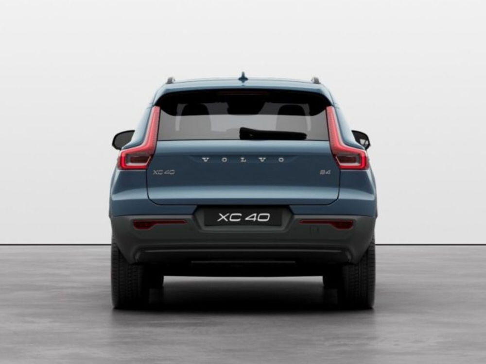 Volvo XC40 nuova a Modena (5)