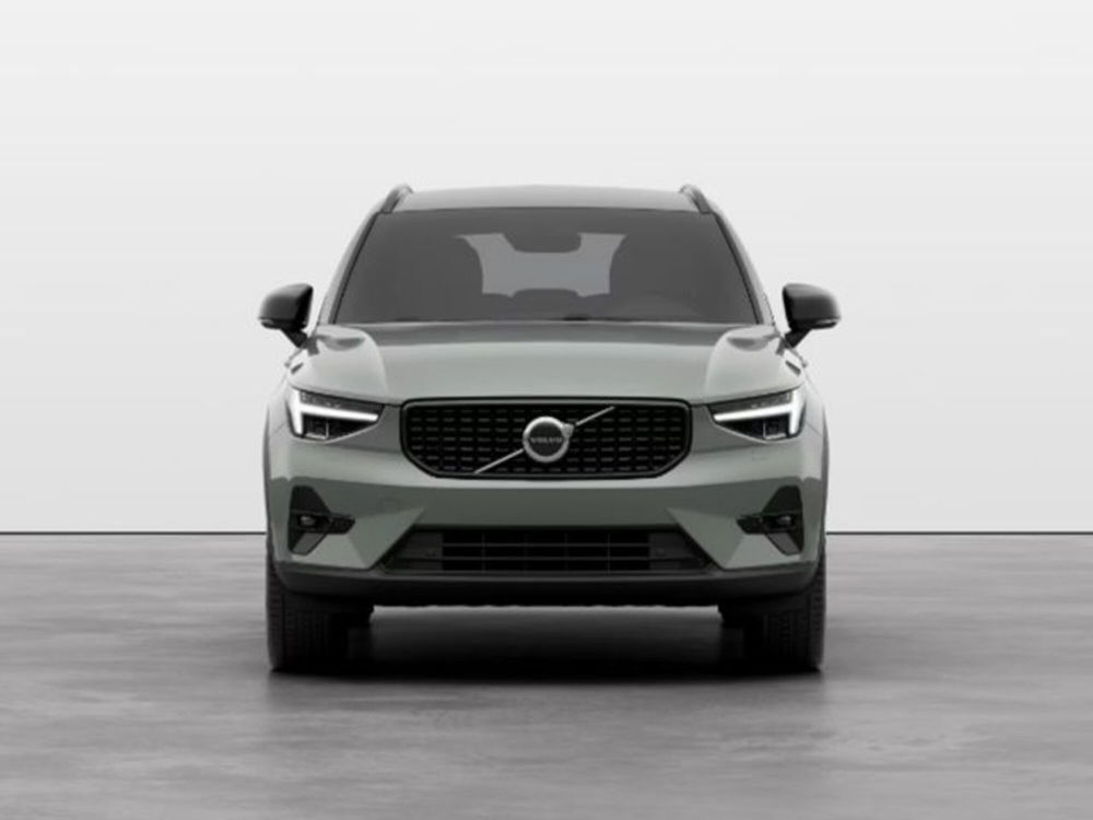 Volvo XC40 nuova a Modena (6)