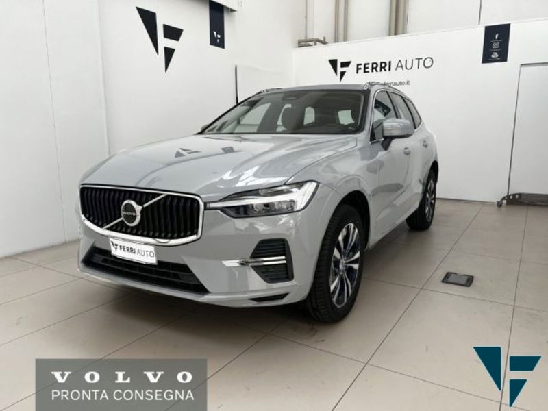 Volvo XC60 2.0 t6 phev Core awd auto nuova a Tavagnacco