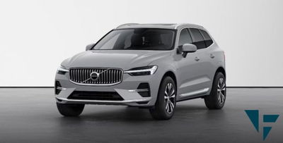 Volvo XC60 2.0 t6 phev Core awd auto nuova a Tavagnacco