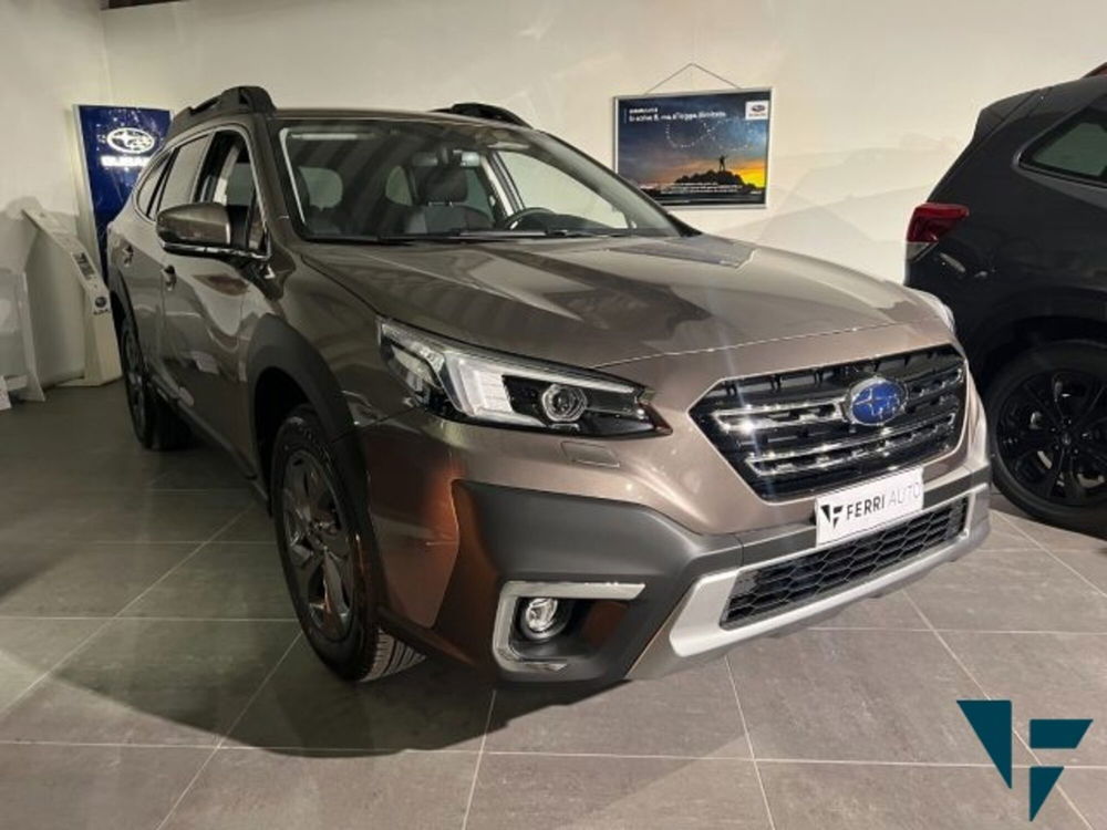 Subaru Outback 2.5i Style lineartronic nuova a Tavagnacco (3)