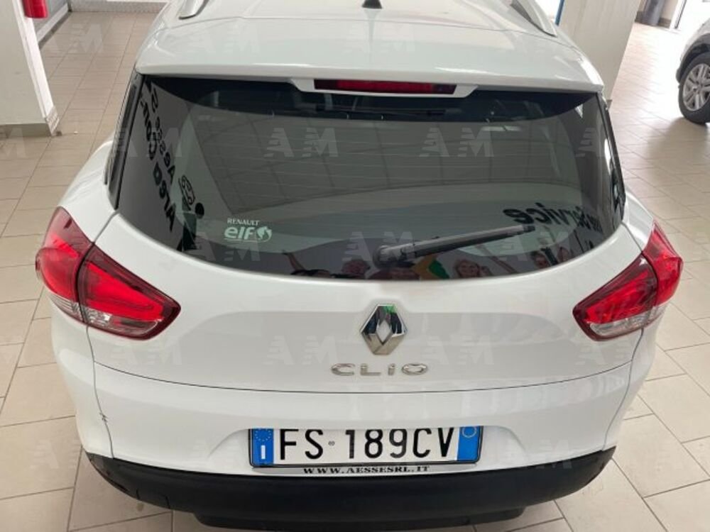 Renault Clio Sporter dCi 8V 75CV Start&Stop Energy Zen  del 2018 usata a Capaccio (4)