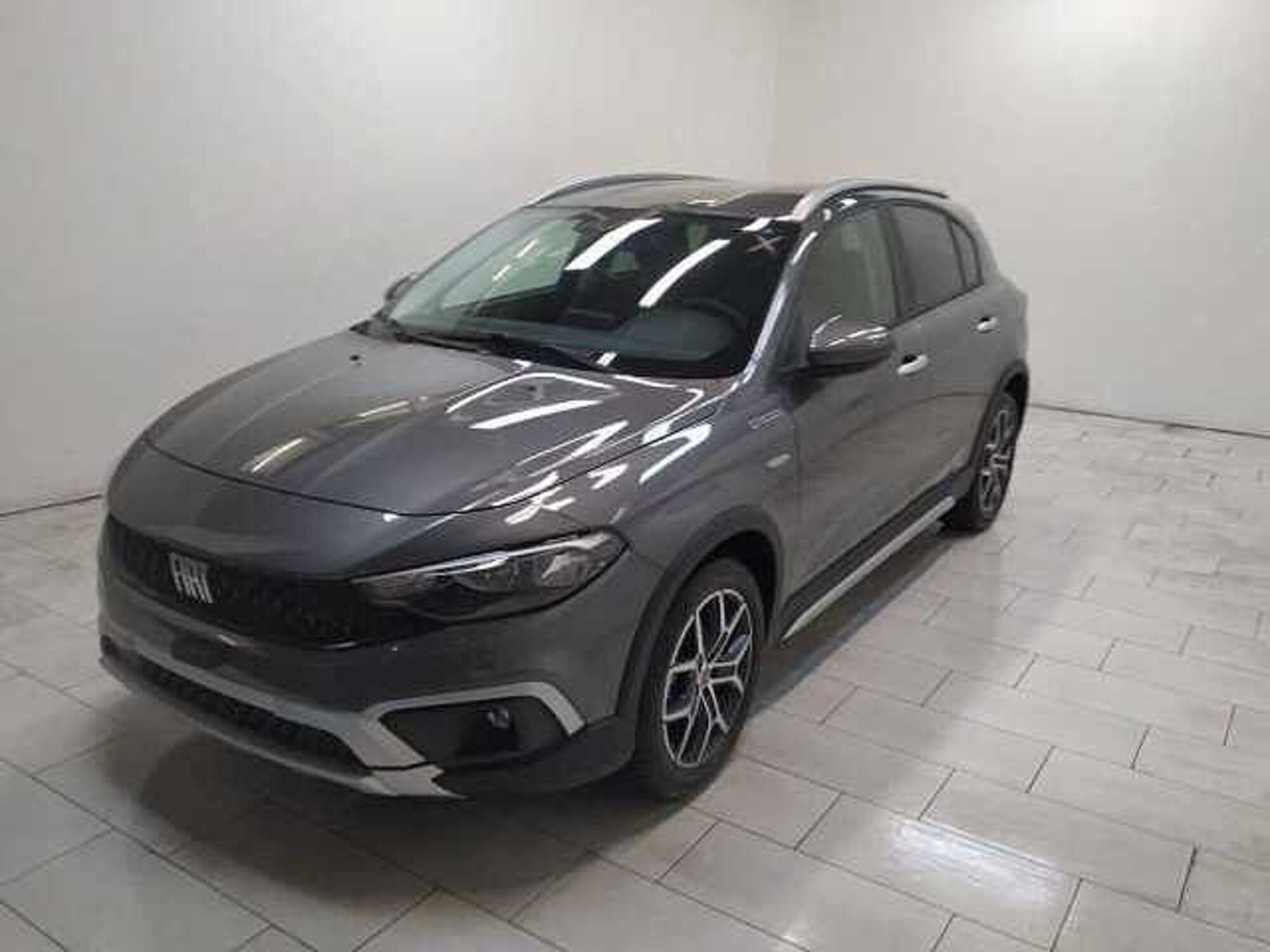 Fiat Tipo Tipo 5p 1.6 mjt Cross s&amp;s 130cv nuova a Cuneo