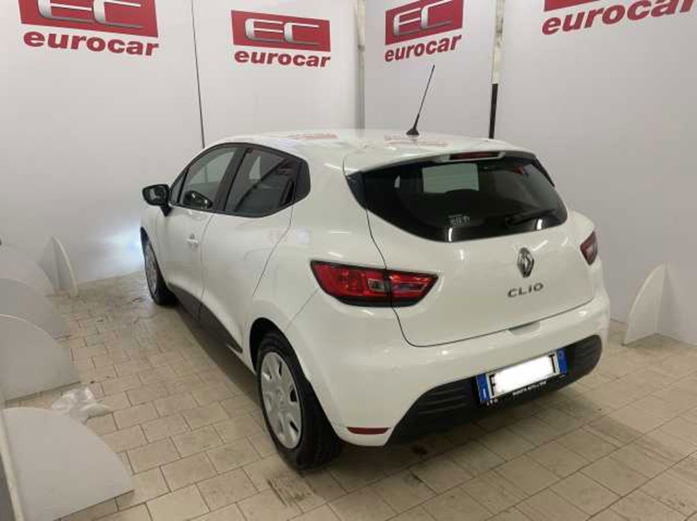 Renault Clio usata a Napoli (6)