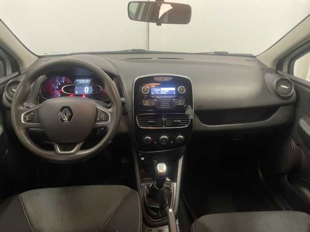 Renault Clio usata a Napoli (9)