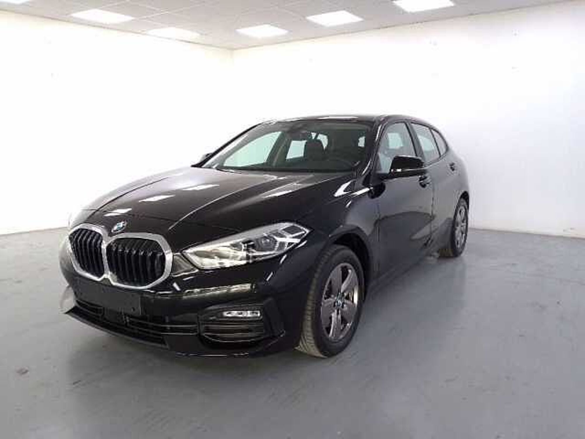 BMW Serie 1 118i Business Advantage 136cv auto del 2022 usata a Cuneo