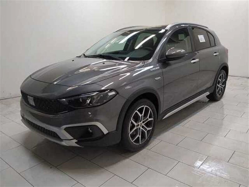 Fiat Tipo Tipo 5p 1.5 t4 hybrid Cross 130cv dct nuova a Cuneo