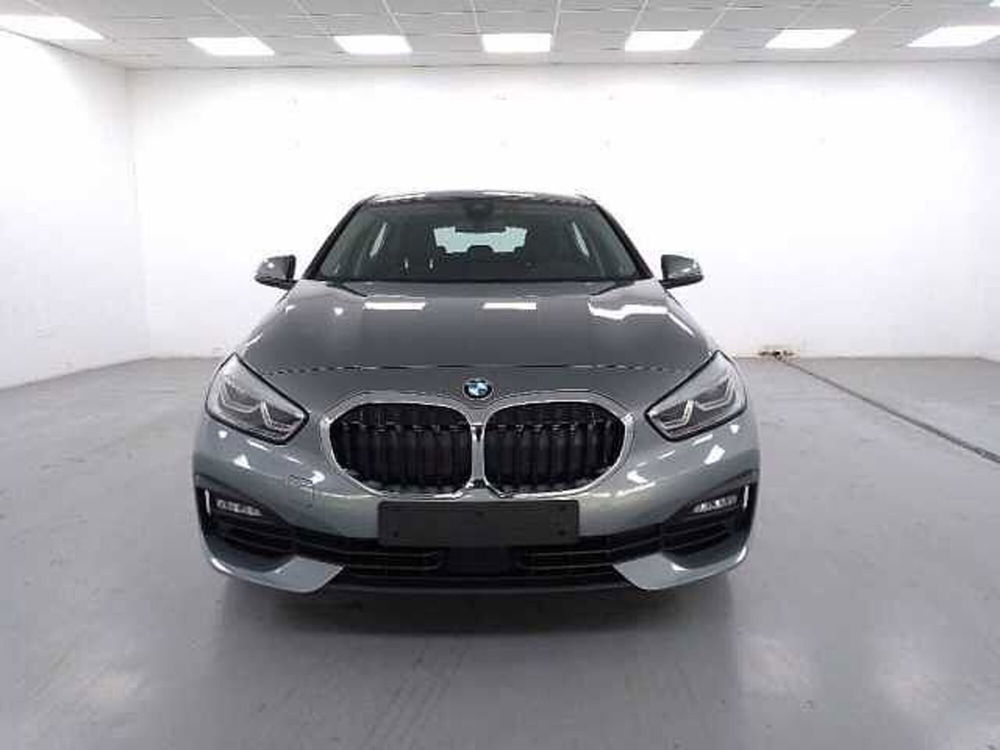 BMW Serie 1 118i Business Advantage 136cv auto del 2022 usata a Cuneo (2)