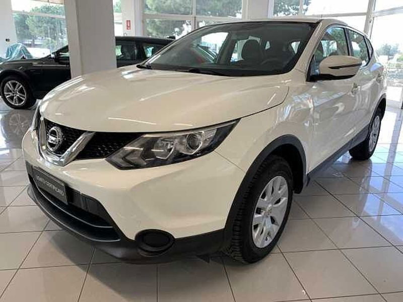 Nissan Qashqai 1.2 DIG-T Visia  del 2016 usata a Civitanova Marche