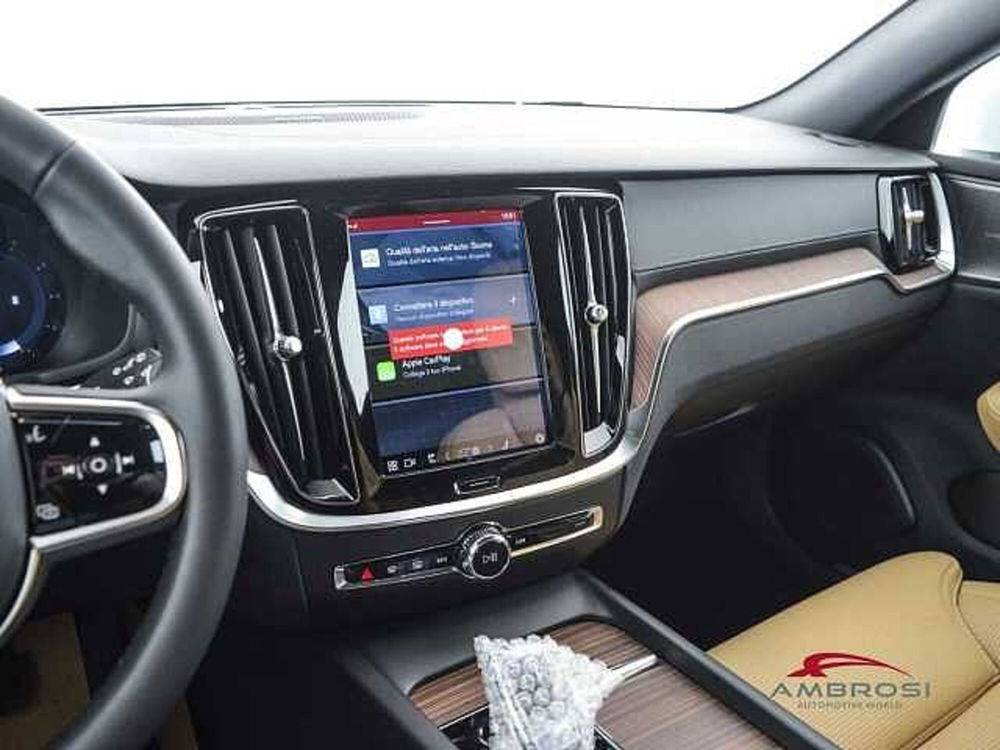 Volvo V60 Cross Country nuova a Viterbo (19)