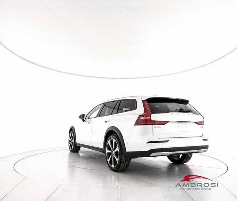 Volvo V60 Cross Country nuova a Viterbo (4)