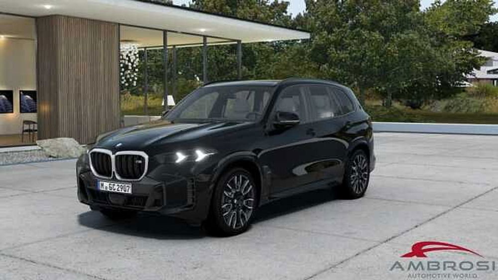 BMW X5 M60i 48V nuova a Viterbo