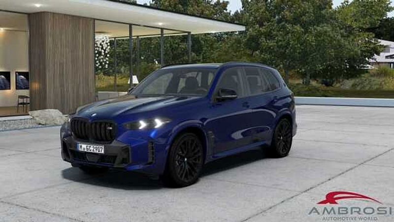 BMW X5 M60i auto nuova a Viterbo