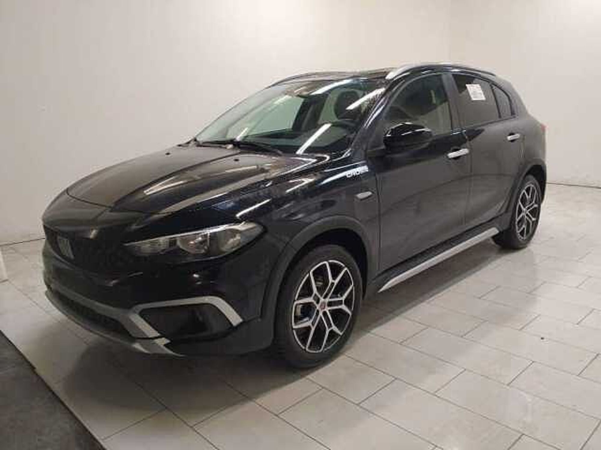 Fiat Tipo Tipo 5p 1.6 mjt Cross s&amp;s 130cv nuova a Cuneo