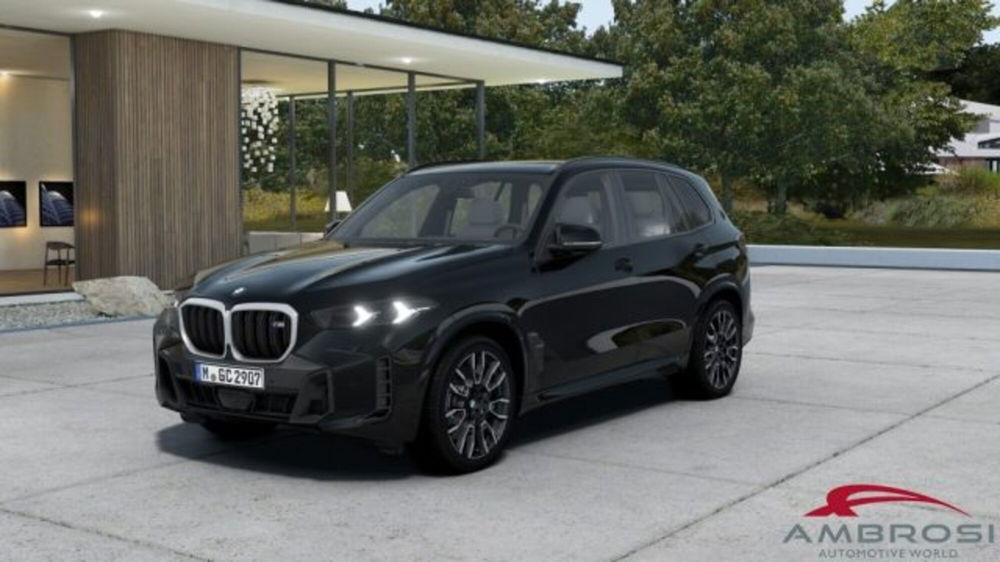 BMW X5 M60i 48V nuova a Corciano