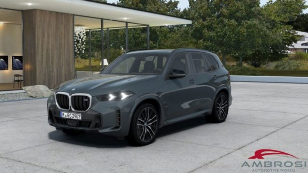 BMW X5 M60i 48V nuova a Corciano