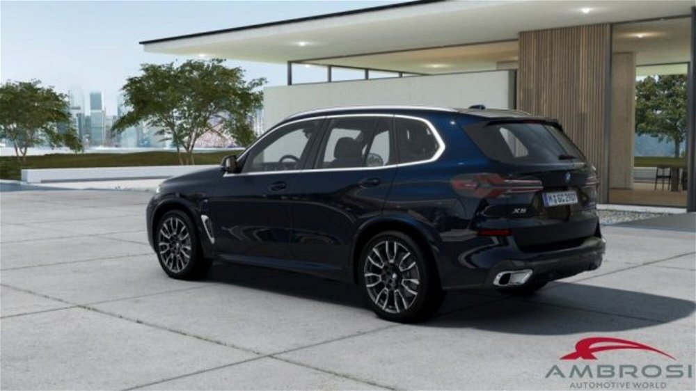 BMW X5 xDrive50e Msport nuova a Corciano (2)