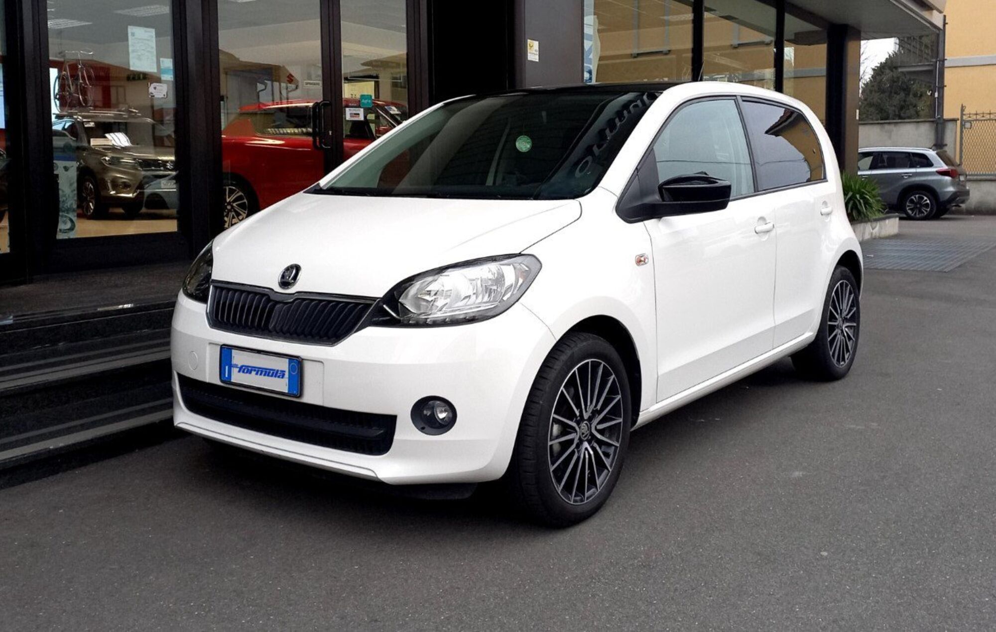 Skoda Citigo 68 CV 5 porte Design Edition G-Tec  del 2017 usata a San Vittore Olona