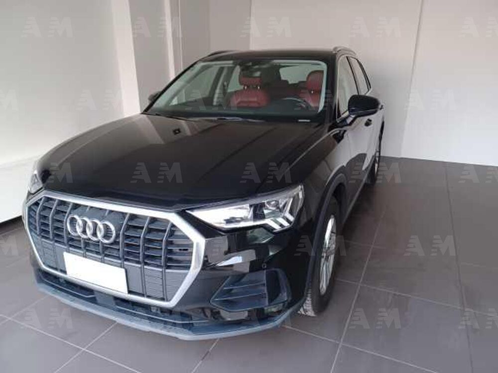 Audi Q3 2.0 TDI 150 CV S tronic Business  del 2018 usata a Padova