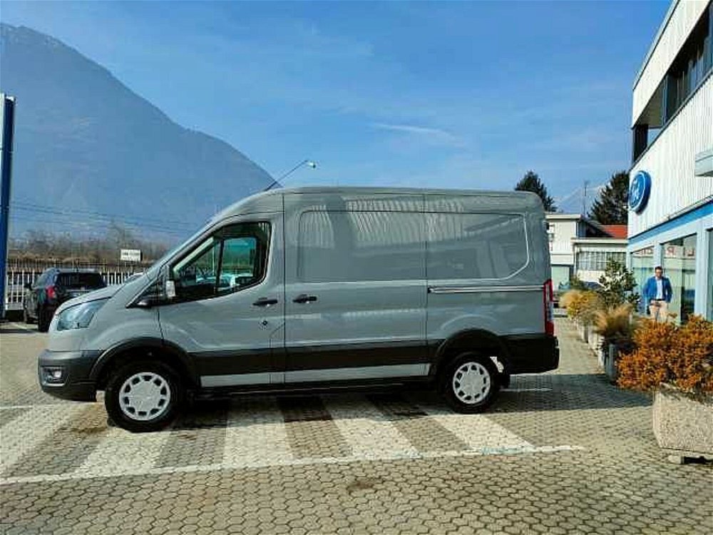 Ford E-Transit Furgone 350 Batteria 68kWh 184CV PM-TM Furgone Trend nuova a Bergamo (4)