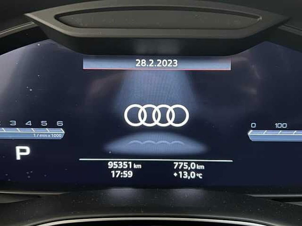 Audi SQ8 usata a Lucca (17)