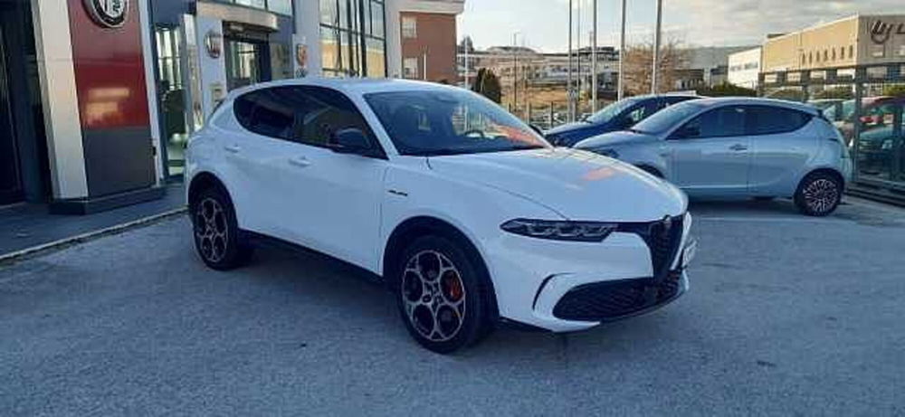 Alfa Romeo Tonale Tonale 1.5 160 CV MHEV TCT7 Edizione Speciale del 2022 usata a Ancona (4)