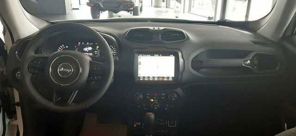 Jeep Renegade nuova a Ancona (11)