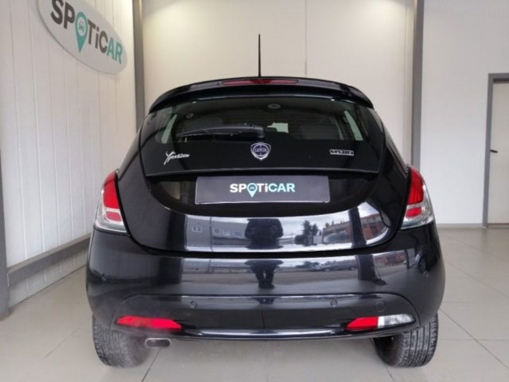 Lancia Ypsilon usata a Perugia (5)