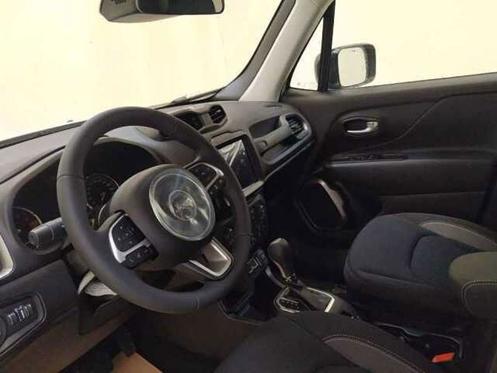 Jeep Renegade nuova a Cuneo (14)