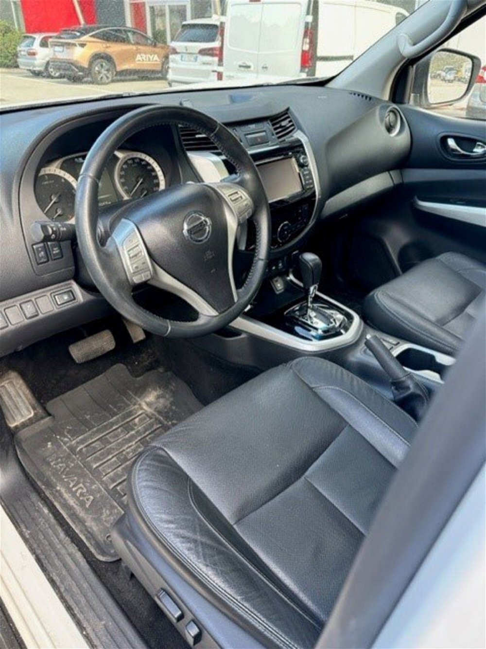 Nissan Navara 2.3 dCi 190 CV 4WD Double Cab Tekna  del 2017 usata a Faedo (5)