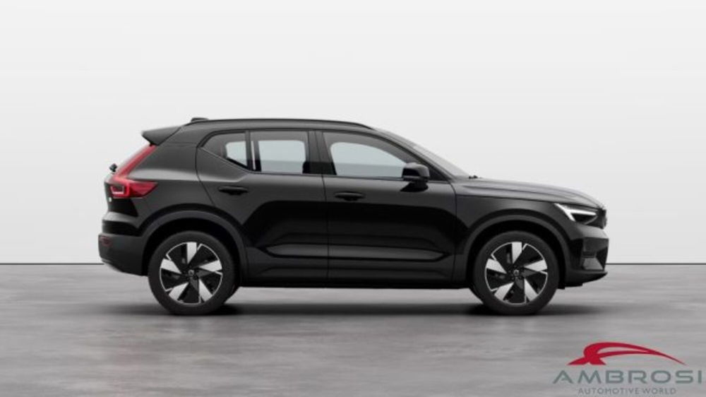 Volvo XC40 nuova a Perugia (3)