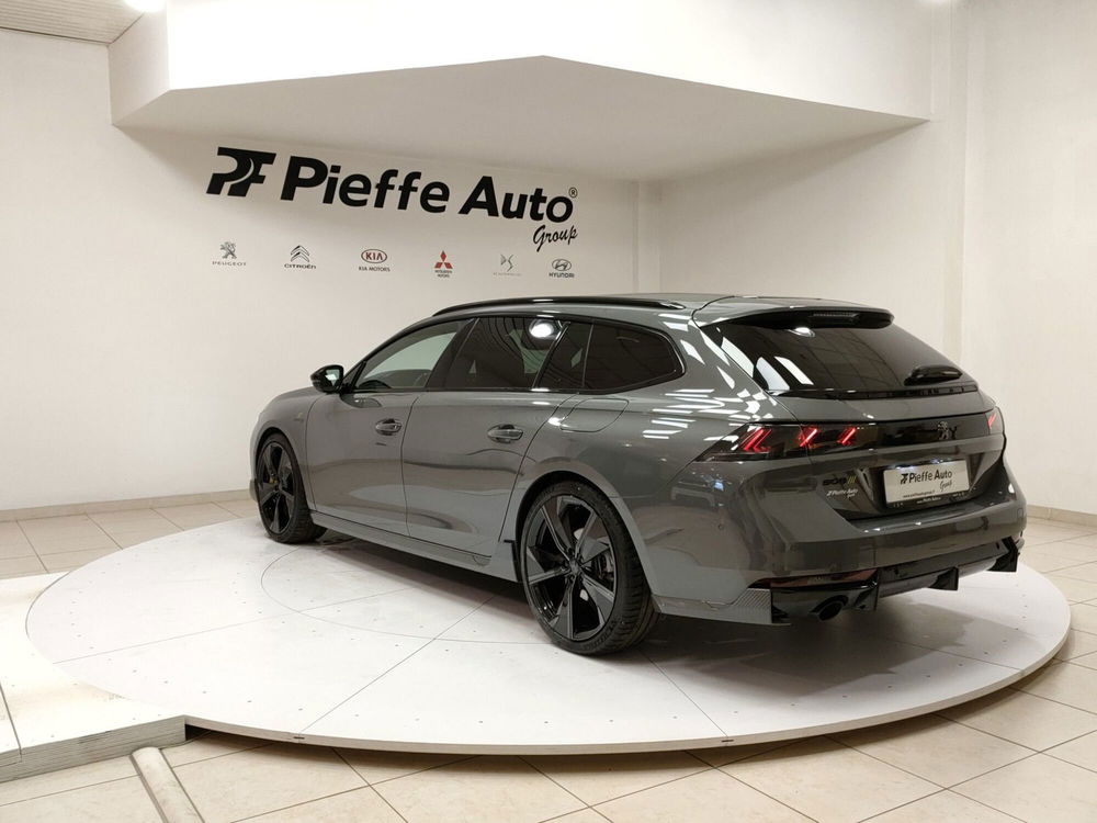 Peugeot 508 SW Plug-in Hybrid4 360 e-EAT8 Peugeot Sport Engineered  del 2022 usata a Teramo (3)