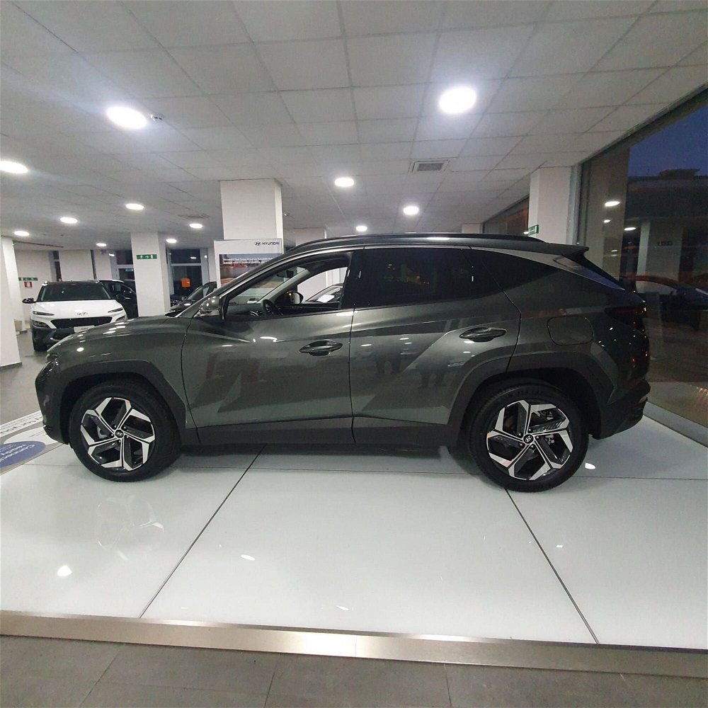 Hyundai Tucson 1.6 hev Exellence 4wd auto nuova a Mercogliano (3)
