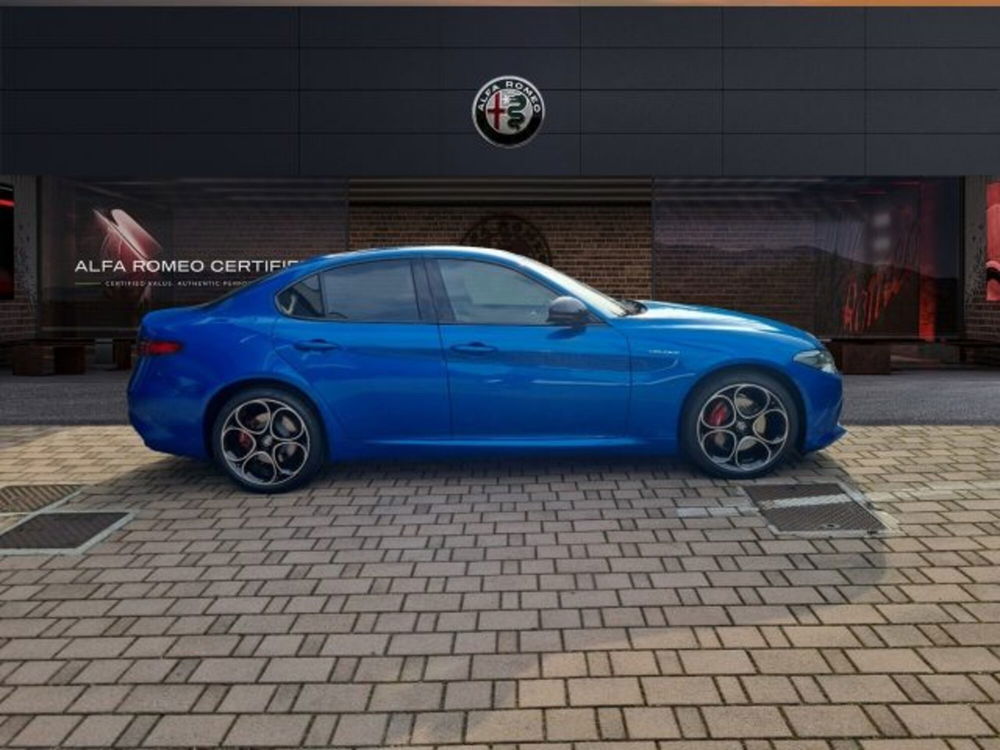 Alfa Romeo Giulia 2.2 Turbodiesel 210 CV AT8 AWD Q4 Veloce  nuova a Monza (4)