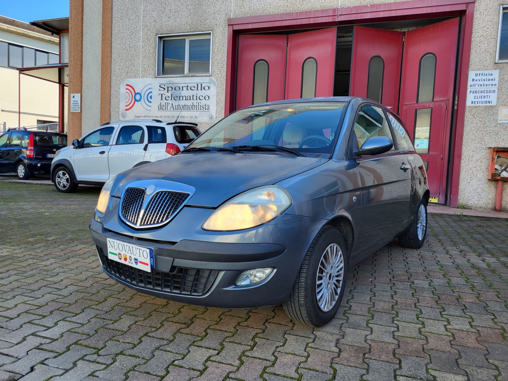 Lancia Ypsilon 1.2 Argento  del 2003 usata a Terranuova Bracciolini