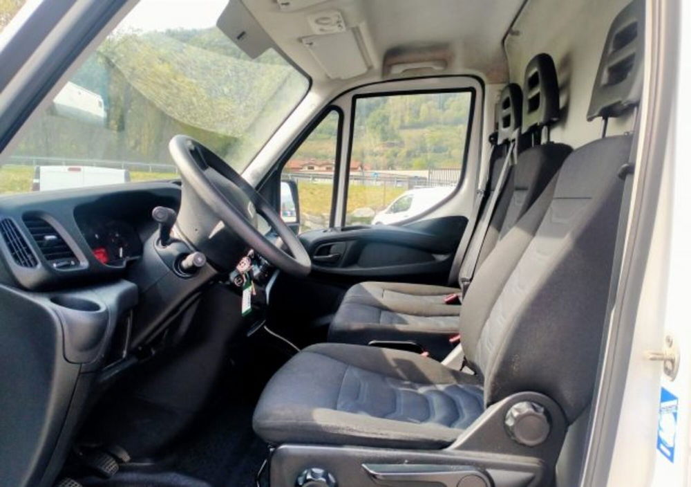 Iveco Daily Furgone usata a Bergamo (7)